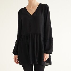 Reitmans - Long-Sleeve V-Neck Tunic with Tiered Hem